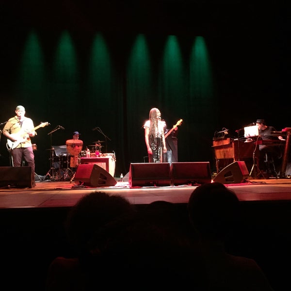 Foto tirada no(a) Lisner Auditorium por Yigit E. em 4/25/2016