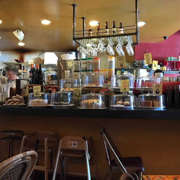 4/1/2017 tarihinde Paul G.ziyaretçi tarafından Kopi Café'de çekilen fotoğraf
