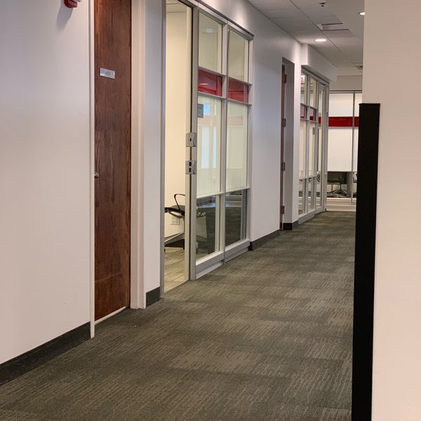 CDW Business Technology Center Electronics Store in Vernon Hills
