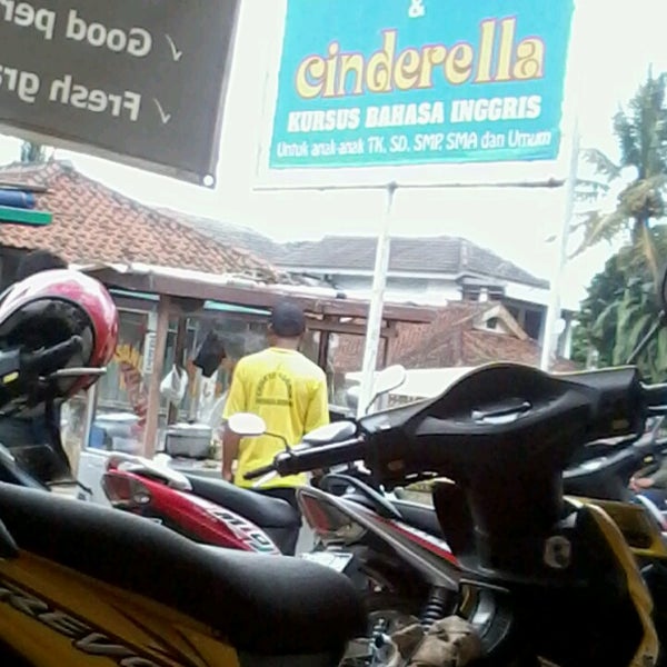 Harvard English Course General College University In Bandung