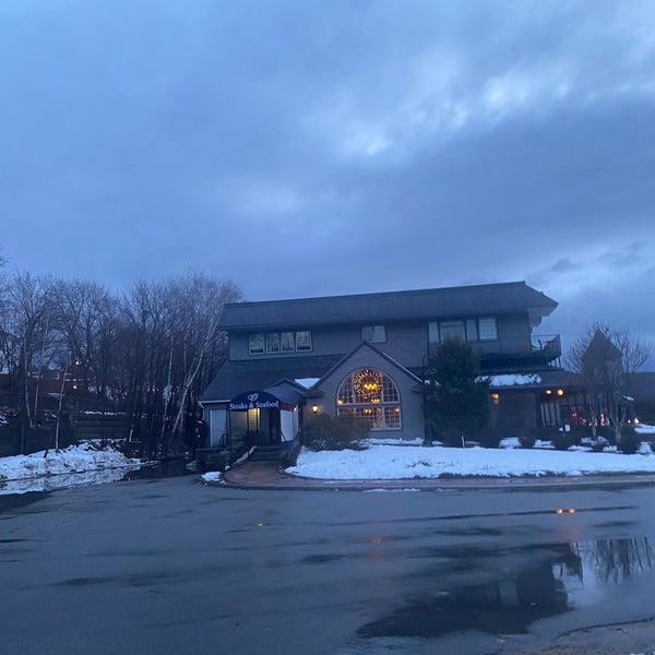 O Steaks and Seafood American Restaurant in Laconia