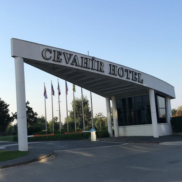 Das Foto wurde bei Cevahir Hotel Asia von Recep Ç. am 10/10/2022 aufgenommen