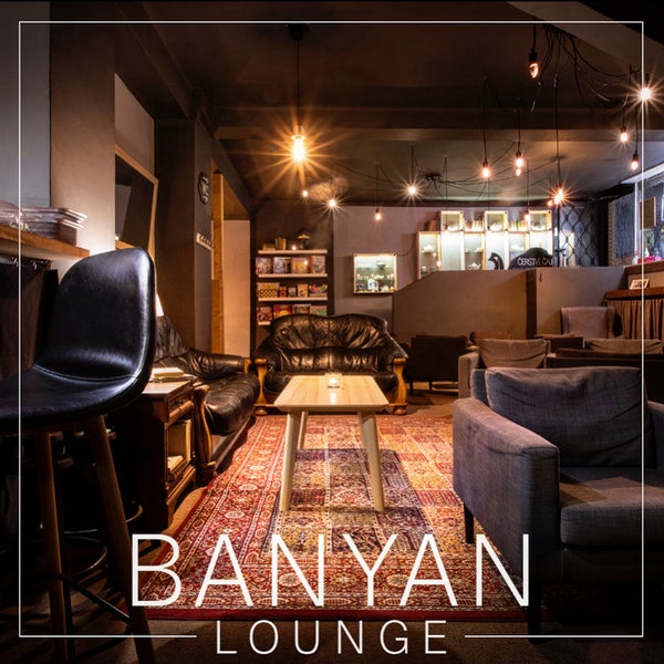 Das Foto wurde bei Banyan Lounge von Banyan Lounge am 9/27/2022 aufgenommen
