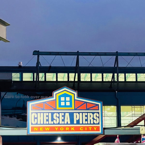 รูปภาพถ่ายที่ Chelsea Piers โดย Dennis H. เมื่อ 10/15/2023