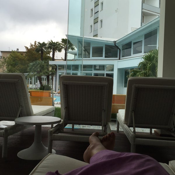 Foto tirada no(a) Panoramic Hotel Plaza por 💎Lisa💎 em 10/4/2015