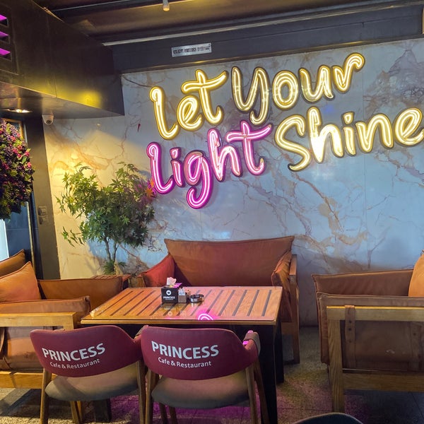 7/12/2023 tarihinde Fofa M.ziyaretçi tarafından Princess Cafe &amp; Restaurant- Point 6'de çekilen fotoğraf