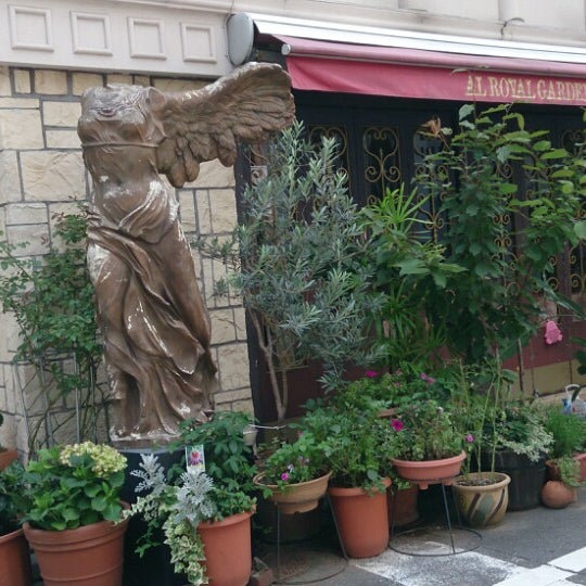 Photos At サモトラケのニケ 像 複製 Art Gallery In 愛宕 Photos At サモトラケのニケ 像 複製 Art Gallery In 愛宕