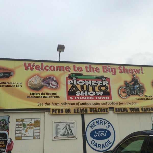 Pioneer Auto Museum Murdo, SD