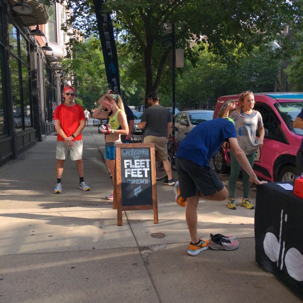 Fleet Feet Old Town Triangle Chicago, IL