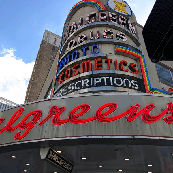Walgreens New Orleans'da Eczane