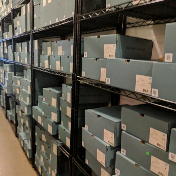 TOMS Chicago Shoe Store in Chicago