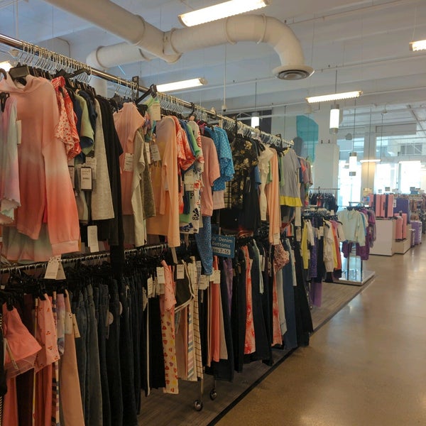 Nordstrom Rack Discount Store