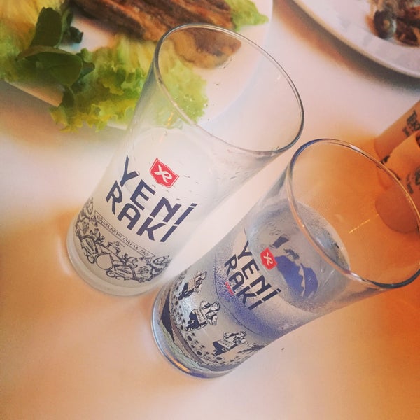 รูปภาพถ่ายที่ Fener Köşkü Restaurant โดย Çidoo . เมื่อ 9/16/2016