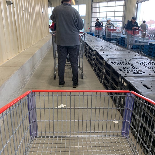 Costco 4100 Quakerbridge Rd