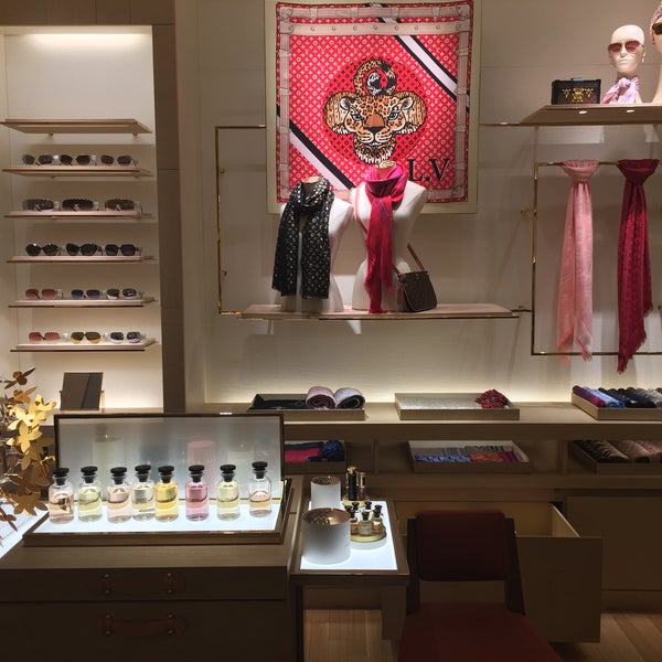 Louis Vuitton boutique to open at downtown Seattle Nordstrom