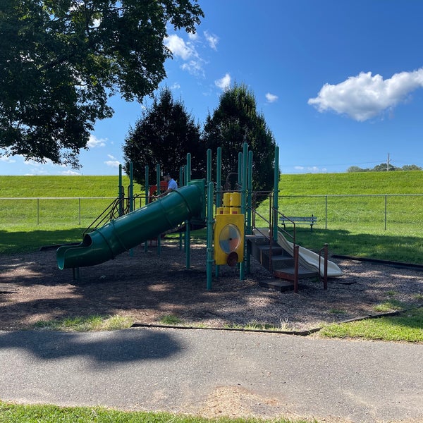 Dansbury Park East Stroudsburg, PA