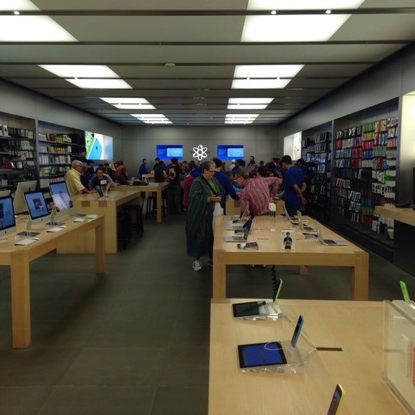 Photos at Apple Holyoke 17 tips from 1575 visitors