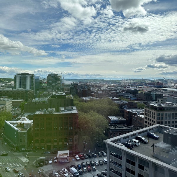 Photo taken at Courtyard by Marriott Seattle Downtown/Pioneer Square by Harmony B. on 5/8/2023