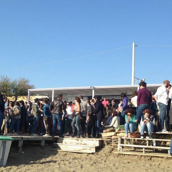 4/21/2014 tarihinde Isidora V.ziyaretçi tarafından Dum Dum Republic'de çekilen fotoğraf