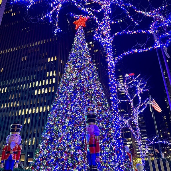 Photo taken at Bank of America Winter Village at Bryant Park by A on 12/3/2023