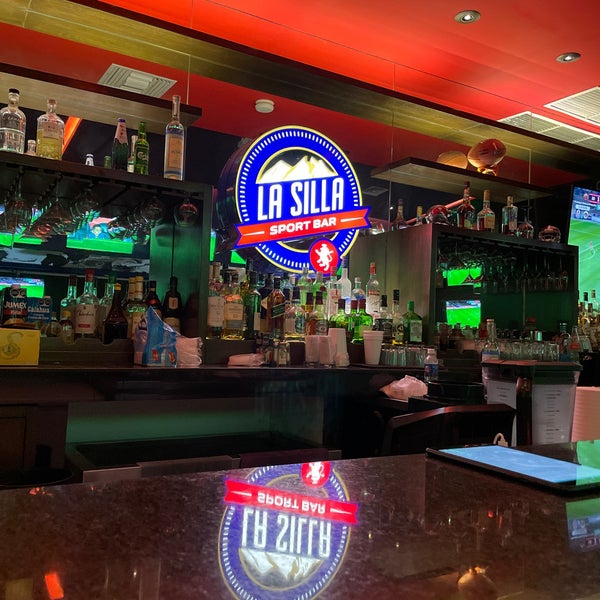 La Silla Sport Bar - Sports Bar