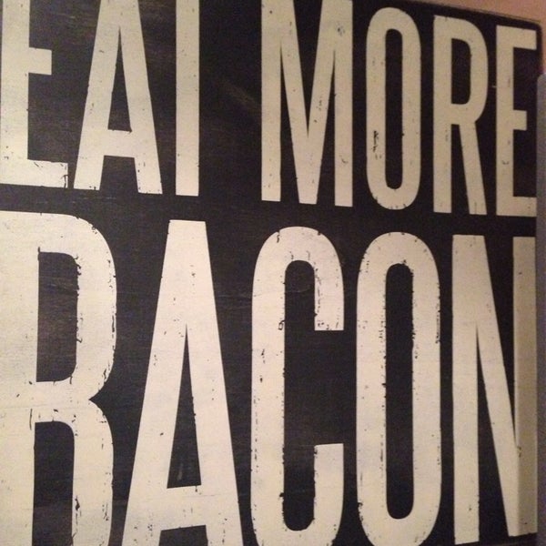 10/12/2013에 Alli G.님이 Burke&#39;s Bacon Bar에서 찍은 사진