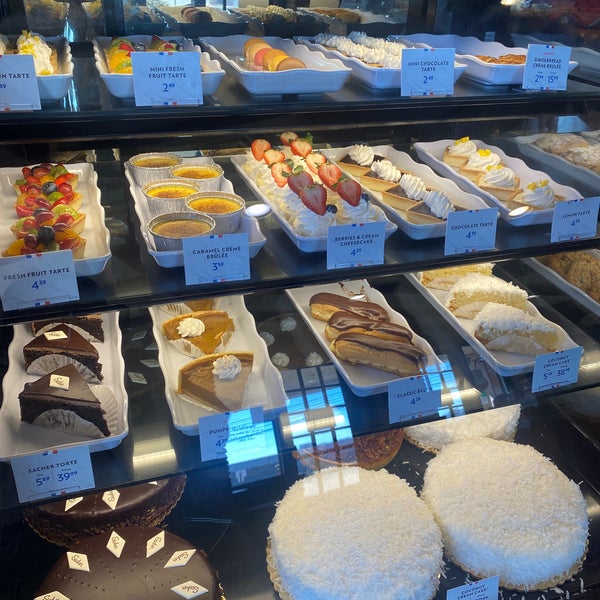 la Madeleine French Bakery & Café Arboretum Austin, TX