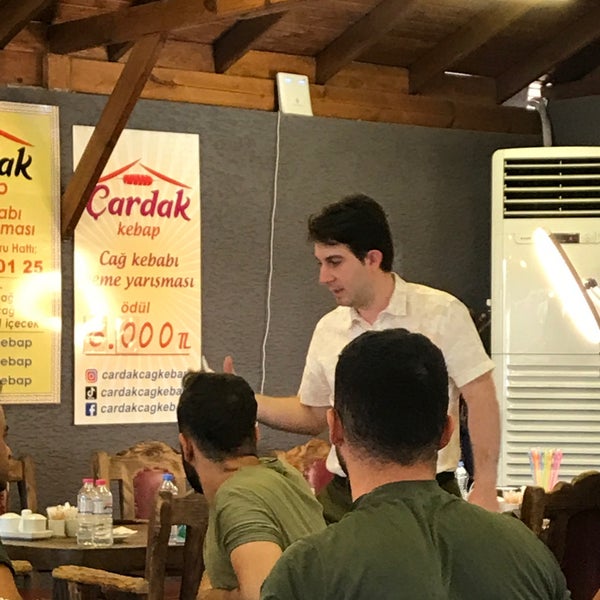 Foto tirada no(a) Çardak Cağ Kebap - Karadeniz Mutfağı - Çorba por Şemsettin D. em 7/23/2022