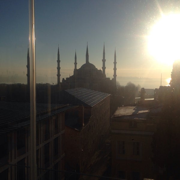 Foto diambil di Lady Diana Hotel Istanbul oleh Banu A. pada 12/27/2016