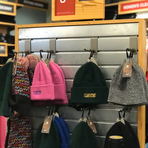 levi's outlet legends