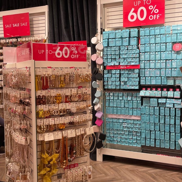 Lovisa curve best sale