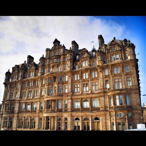 6/8/2013にE3NeenzがThe Scotsman Hotelで撮った写真