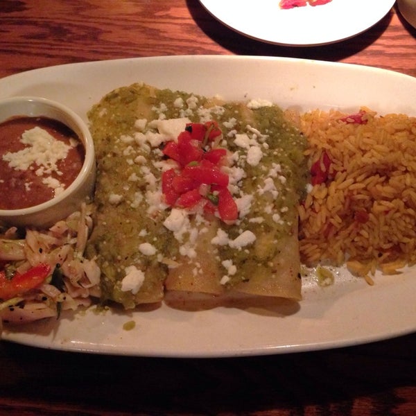 Foto diambil di Rj Mexican Cuisine oleh Gabriel G. pada 7/18/2014