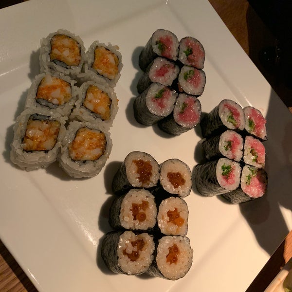 Photo prise au Sushi Ryusei par Winston &quot;Stone&quot; F. le2/15/2019
