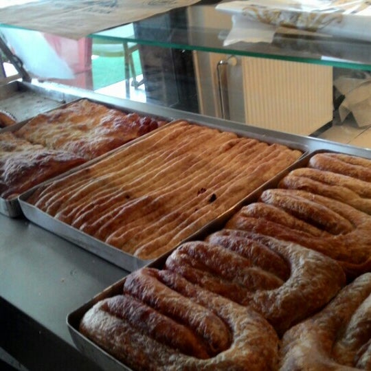 Tarihi Sarıyer Börek & Cafe Bahçelievler Mh.Atatürk Bulvarı.Halitbey Tarihi Sarıyer Börek & Cafe Bahçelievler Mh.Atatürk Bulvarı.Halitbey