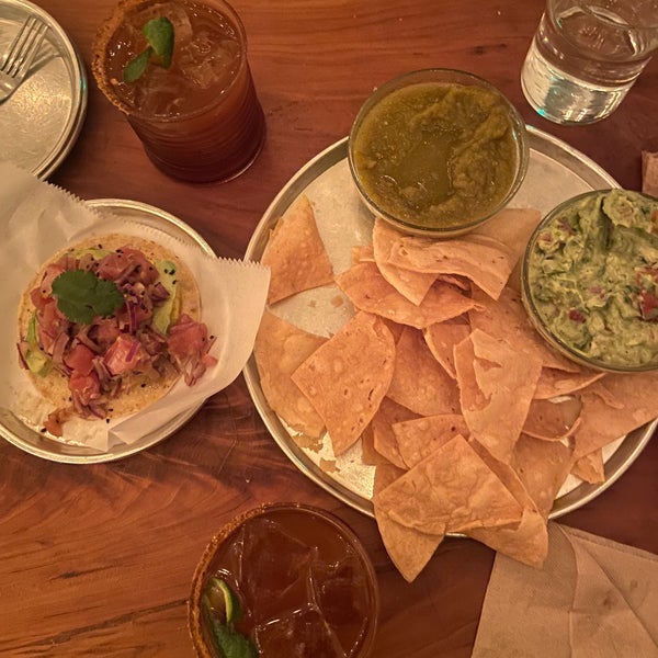 Bar Clavel Remington 27 tips from 881 visitors