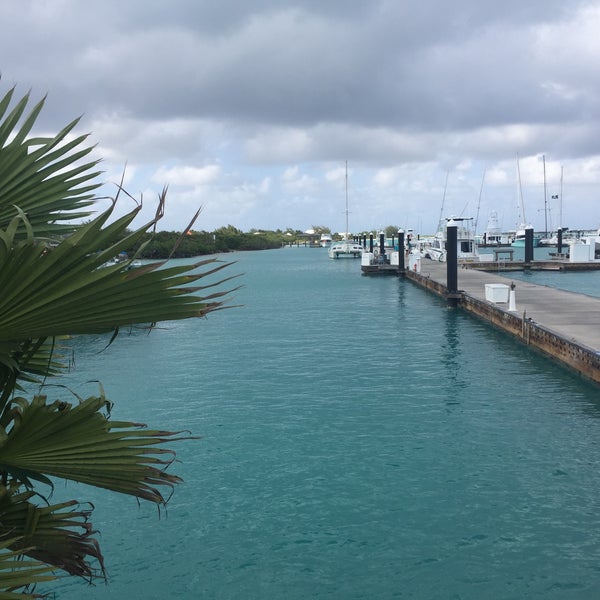12/26/2016 tarihinde Nikki H.ziyaretçi tarafından Blue Haven Resort &amp; Marina'de çekilen fotoğraf