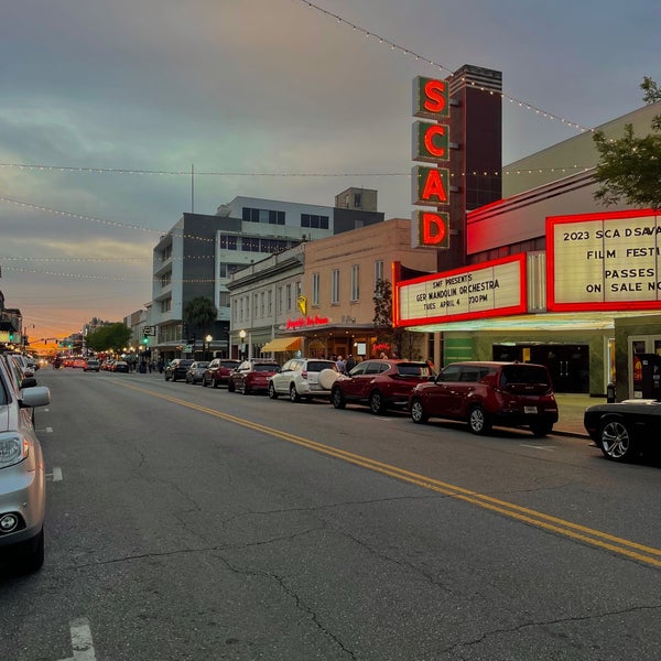 Jen Library - Library in Savannah