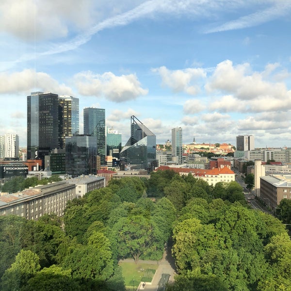 รูปภาพถ่ายที่ Hilton Tallinn Park โดย Mikko L. เมื่อ 7/4/2020