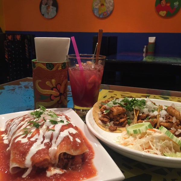 5/24/2016에 Candi P.님이 Tacos &amp; Salsa에서 찍은 사진