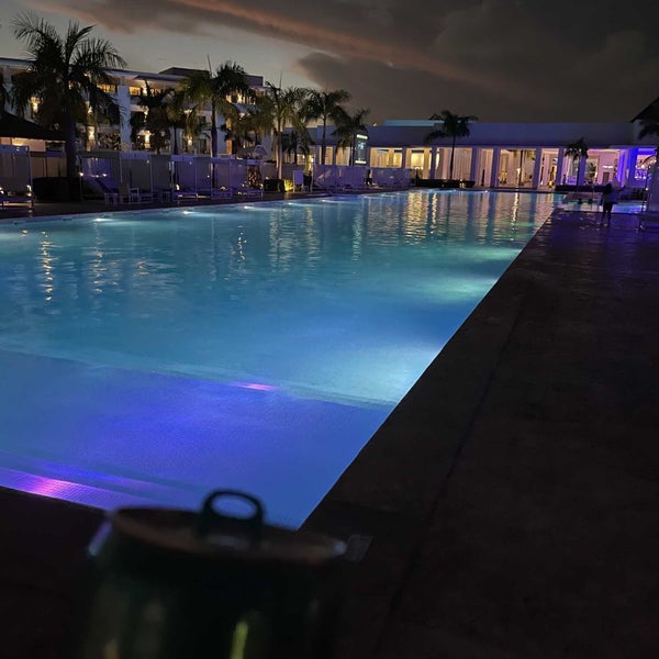 Mina Meat Haus 33 visitors