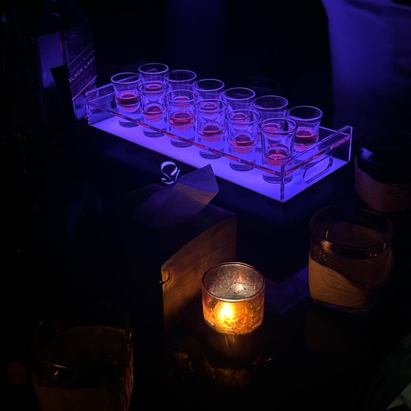 Slip Bar in วัฒนา