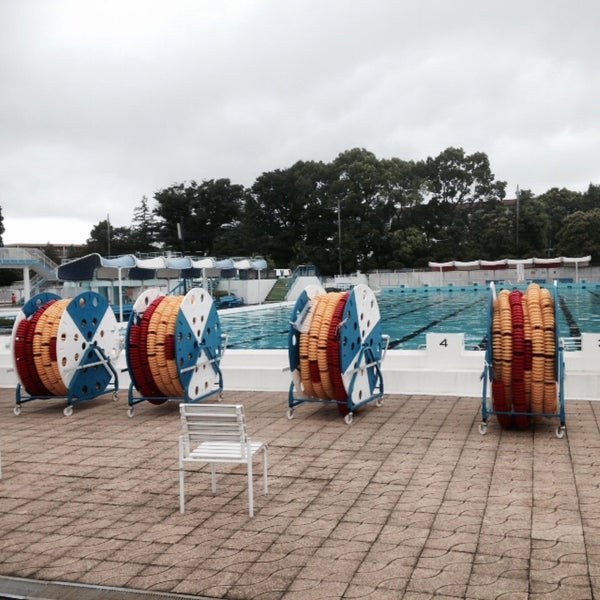 Fotos En 郷土の森総合プール 府中 0 Tips