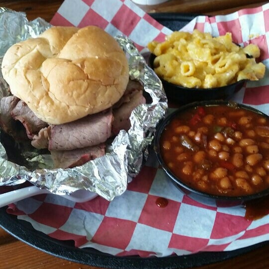 Photo taken at Andy Nelson&#39;s Barbecue Restaurant &amp; Catering by Julie F. on 7/4/2015