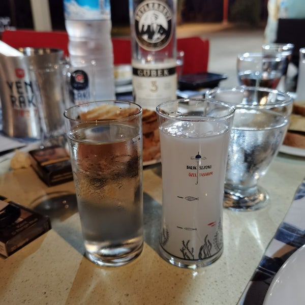 Photo taken at Batıpark Karadeniz Balık Restaurant by Erdem D. on 9/13/2023