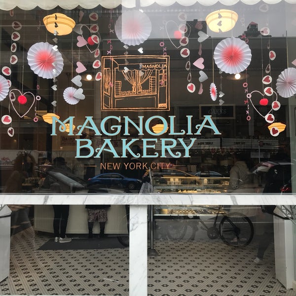 Photo taken at Magnolia Bakery by Myla T. on 2/14/2018