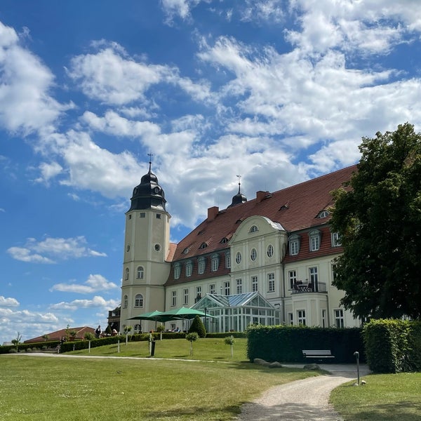 Photo taken at Schloss Fleesensee by Rosalie 7. on 6/7/2022