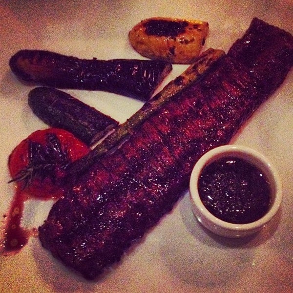 Das Foto wurde bei Ushuaia Argentinean Steakhouse von Alison C. am 10/25/2013 aufgenommen