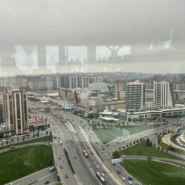 Foto scattata a Kaya İstanbul Fair &amp; Convention Hotel da OFY 0. il 5/1/2024