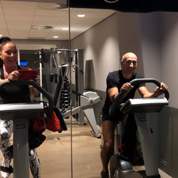 Fit lounge. Fit lounge